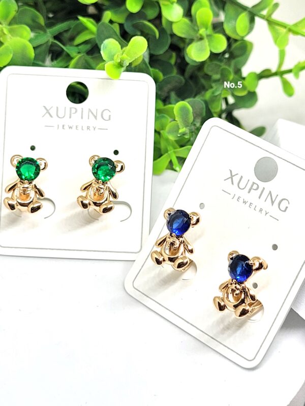 20250814_114443 Dazzling Crystals Anti-Tarnish Stud Earrings