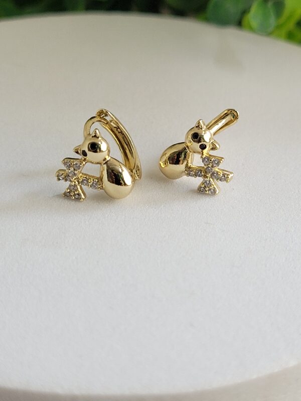 Adorable Anti-Tarnish Huggie Earrings