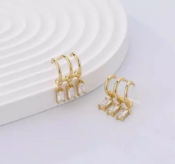 VWE1038-p2 Graceful Pearl Drop Earrings