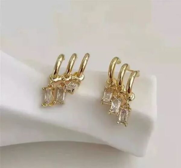 VWE1038-p3 Graceful Pearl Drop Earrings
