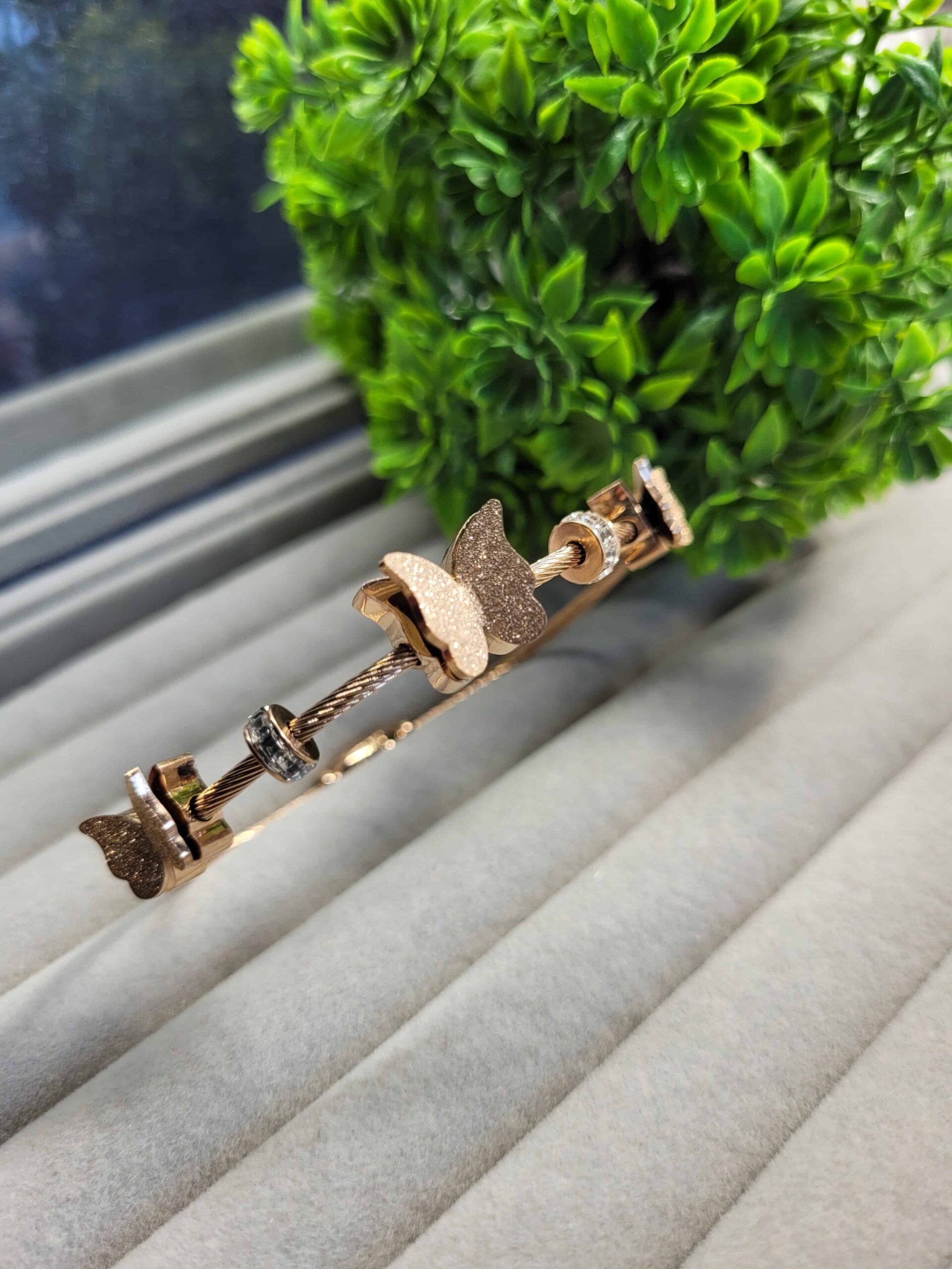 anti-tarnish-VTB1004-p1 Non-Tarnish Butterfly Wire Bracelet