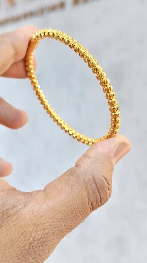 Orchid Bloom Anti-Tarnish Bangle