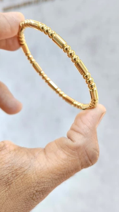 Stellar Twist Anti-Tarnish Bangle