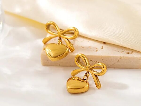 Golden Grace Knots Anti-Tarnish Earring