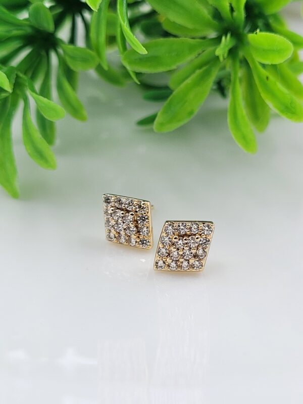 Vanki Tiny Treasures XP Stud