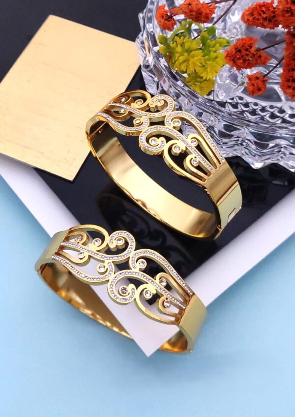 Lasting Legacy Anti-Tarnish Bangle