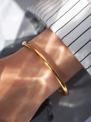 Non-Tarnish Classic Gold Bangle