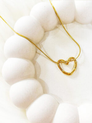 Eterna Heart Anti-Tarnish Chain Pendant