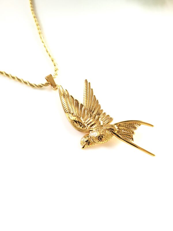 20251029_124628 Dove's Whispe Anti-Tarnish Chain Pendant