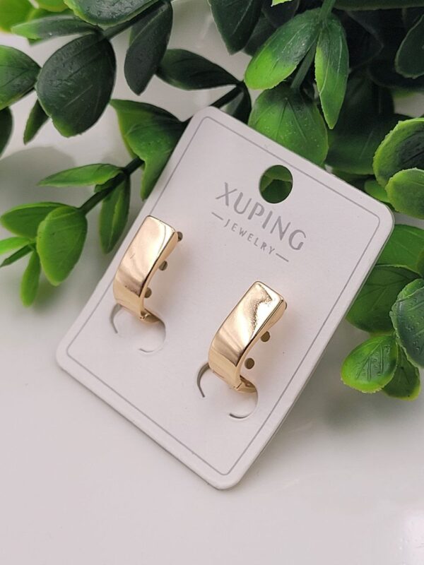 photo_2026-02-15_20-10-40 Flash Diva Huggie Anti-Tarnish Earrings