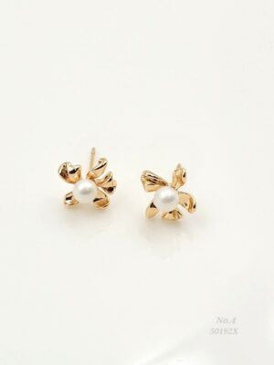 Daisy Dots Anti-Tarnish Earrings