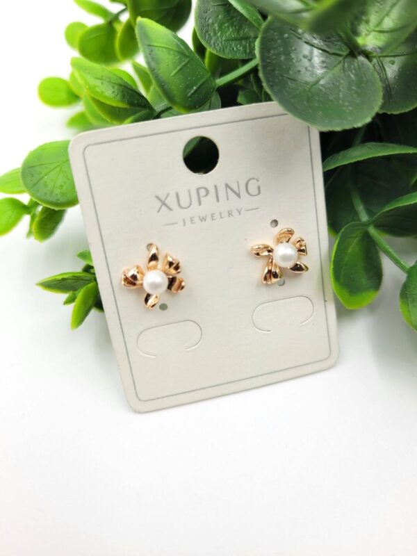 Daisy Dots Anti-Tarnish Earrings