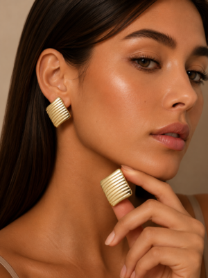 Elio Amara Anti-Tarnish Stud Earrings