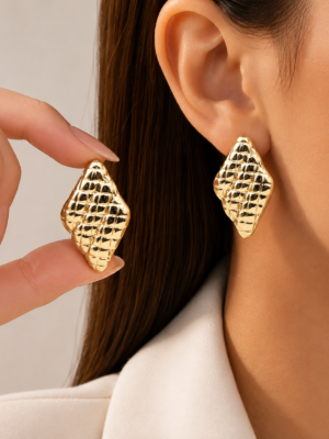 Elio Aviora  Anti-Tarnish Stud Earrings