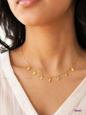 Vanki Anti-Tarnish Delicate Gold necklace_5 Vanki Radiance Necklaces