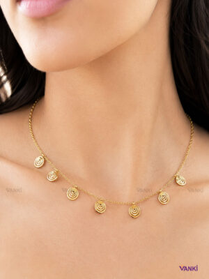 Vanki Anti-Tarnish Delicate Gold necklace_7 Vanki Aura Necklaces